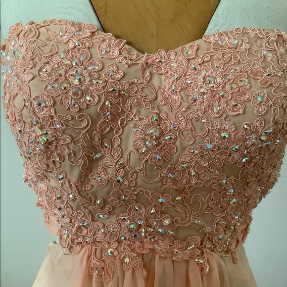 Gorgeous le femme prom dress - Picture 3 of 5